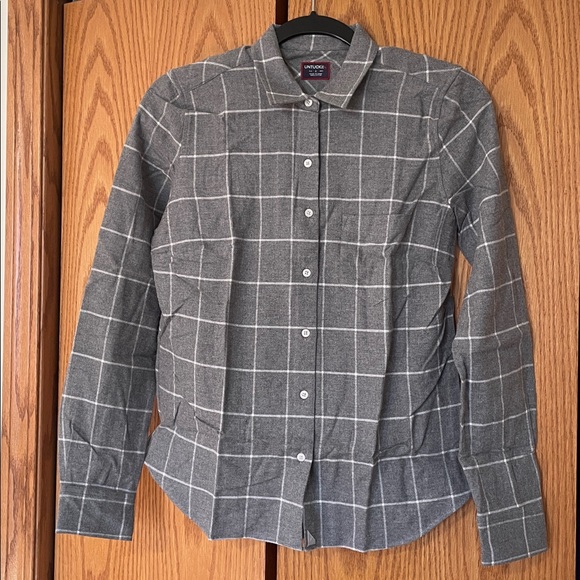 UNTUCKit Tops - UNTUCKit Gray Checkered Shirt